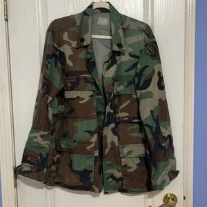 Army print cargo jacket